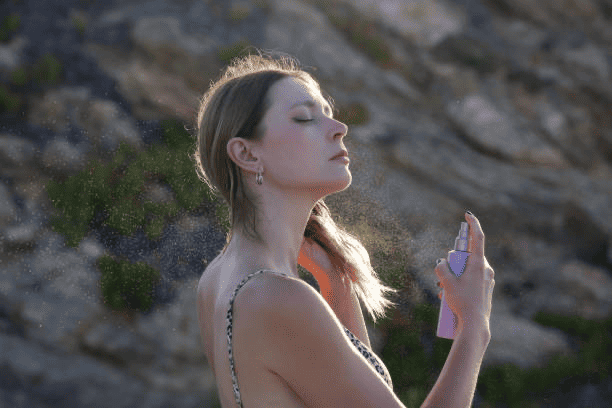 圖片來源:可商用圖庫/毛躁護髮油的重要性